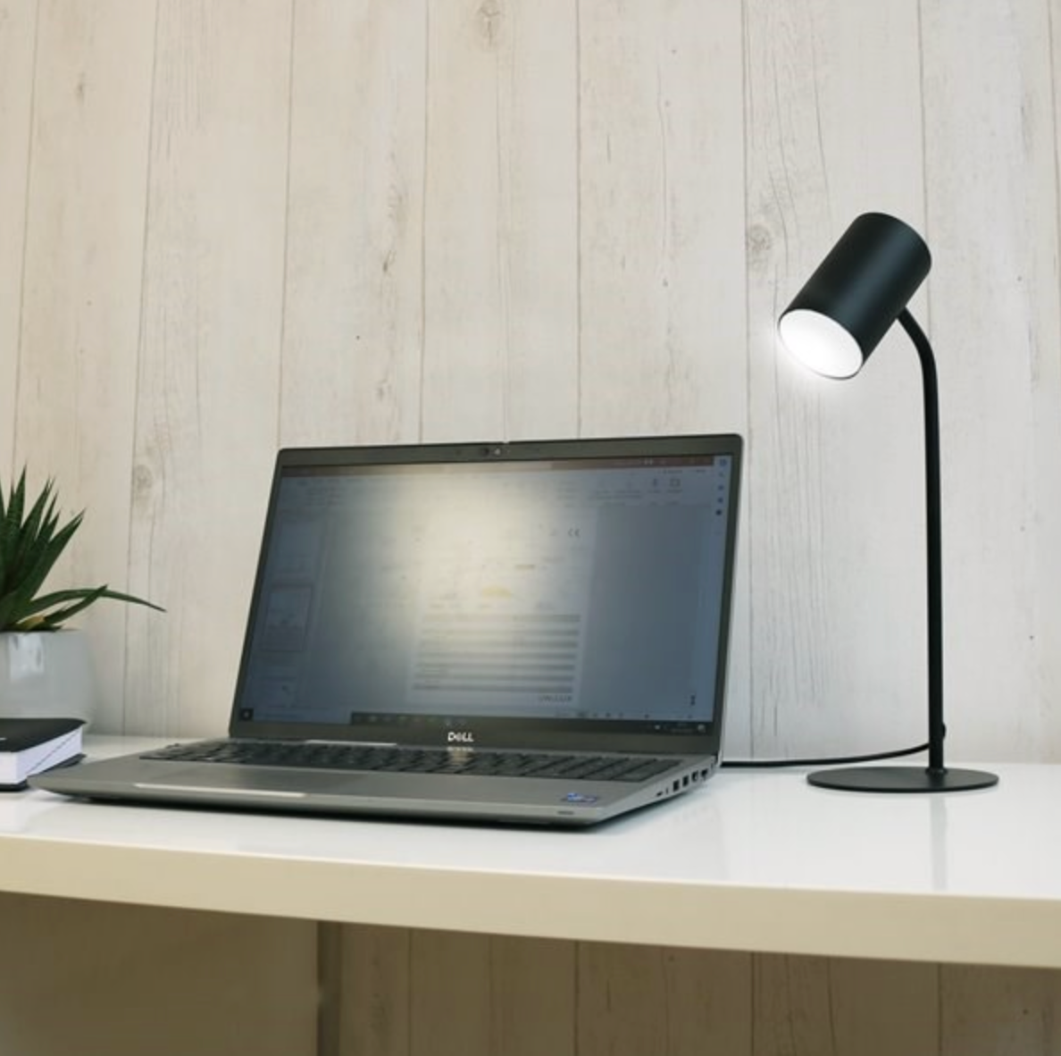 Unilux Katz skrivebordslampe